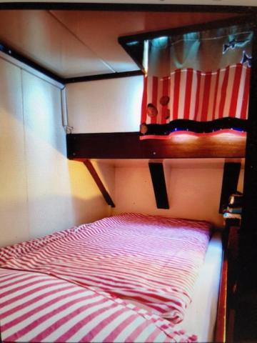 Schiff Ahoy, Hotelschiff, Hausboot, Boot, Passagierschiff 斯图加特 外观 照片